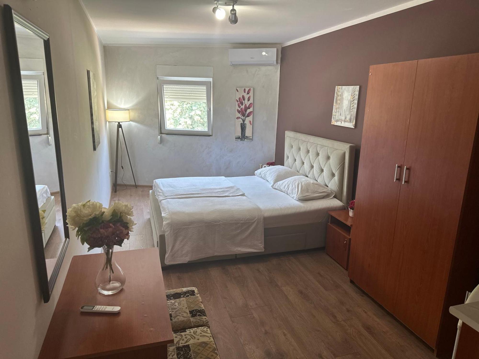 Apartments Bokan Cetinje Esterno foto