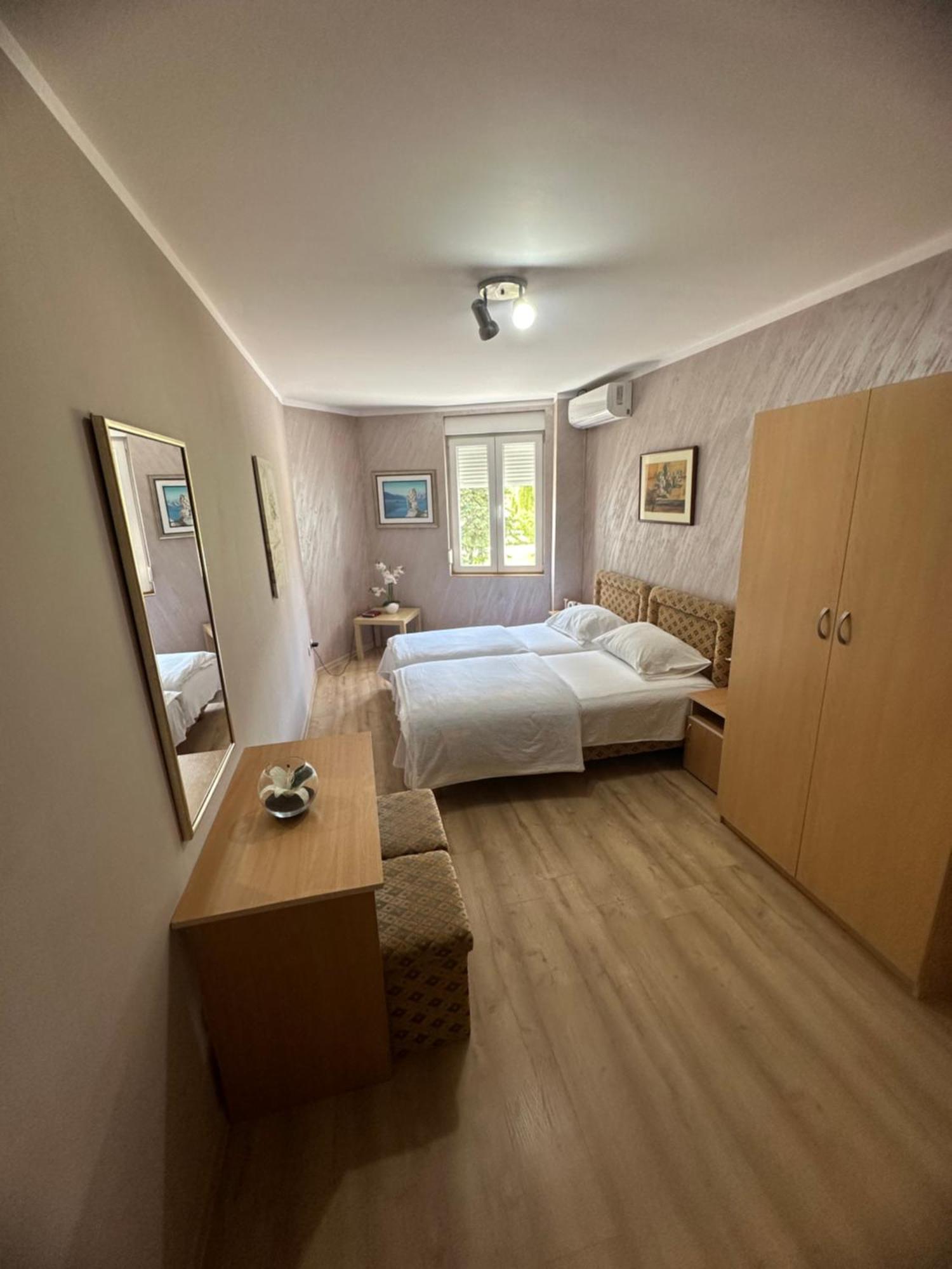 Apartments Bokan Cetinje Esterno foto