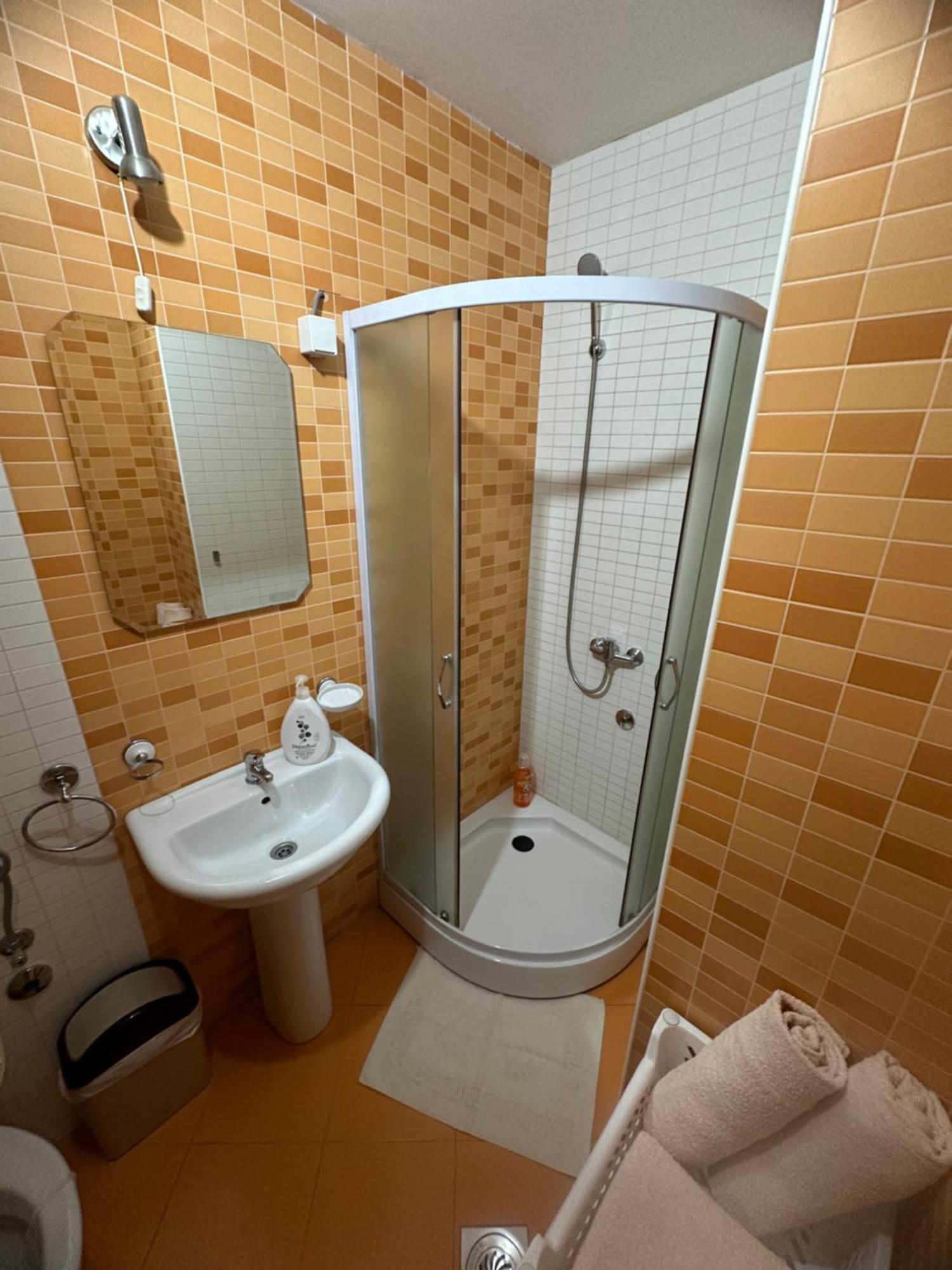 Apartments Bokan Cetinje Esterno foto
