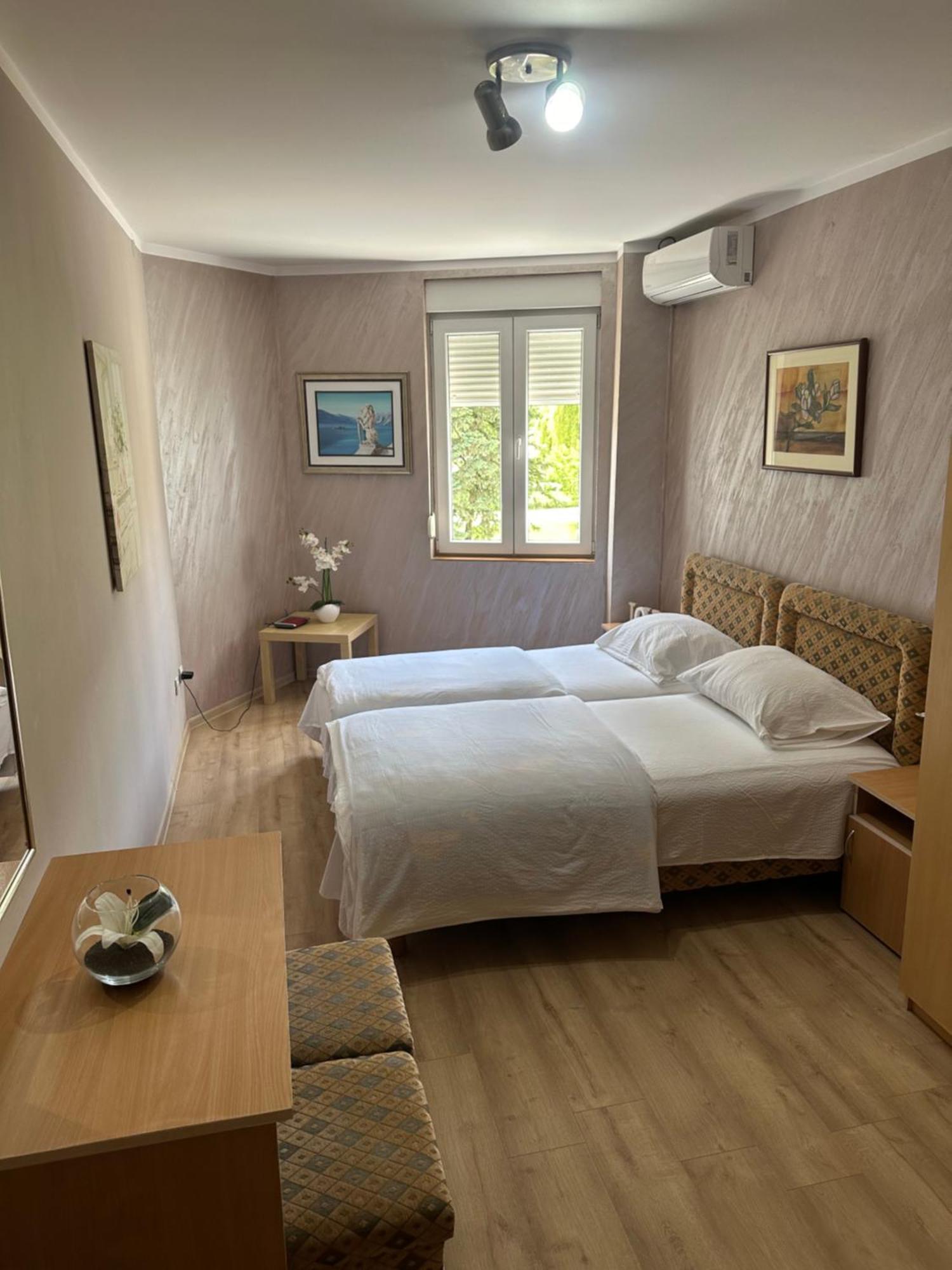 Apartments Bokan Cetinje Esterno foto